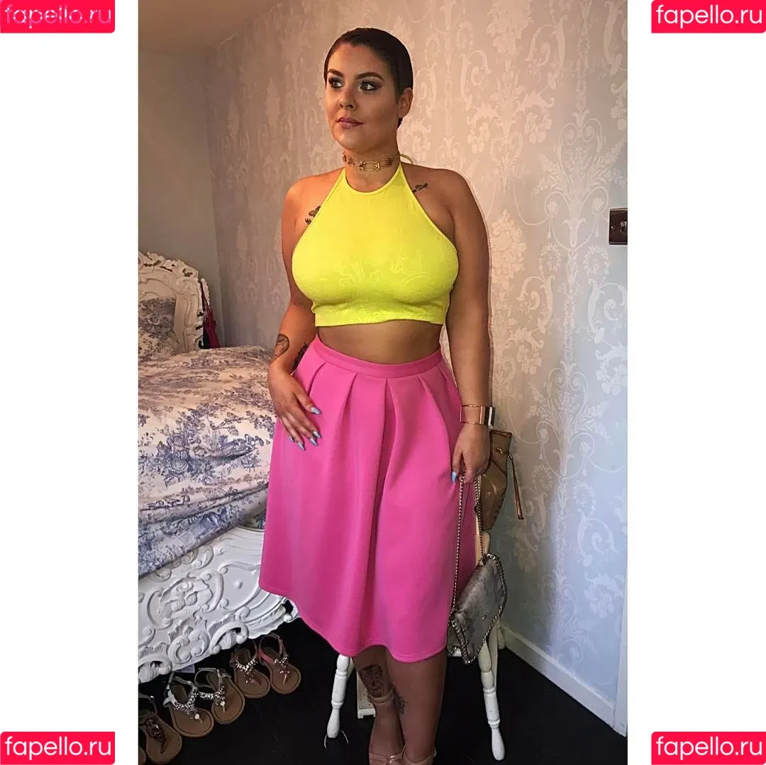 Aniela Onlyfans Photo Gallery 