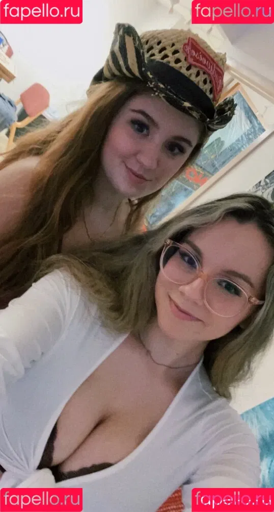 Aniela Onlyfans Photo Gallery 