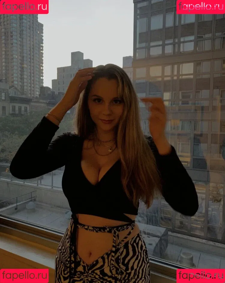 Aniela Onlyfans Photo Gallery 