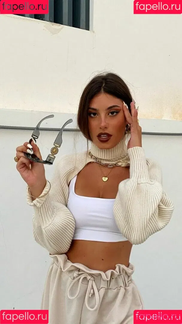 Sara Fructuoso Onlyfans Photo Gallery 