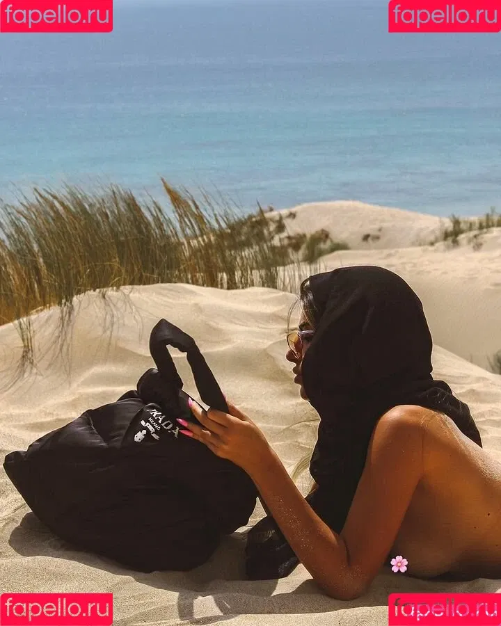 Sara Fructuoso Onlyfans Photo Gallery 