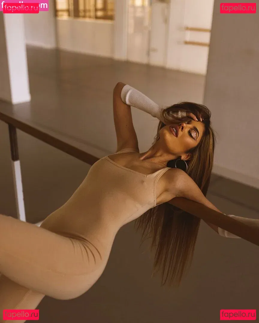 Sara Fructuoso Onlyfans Photo Gallery 