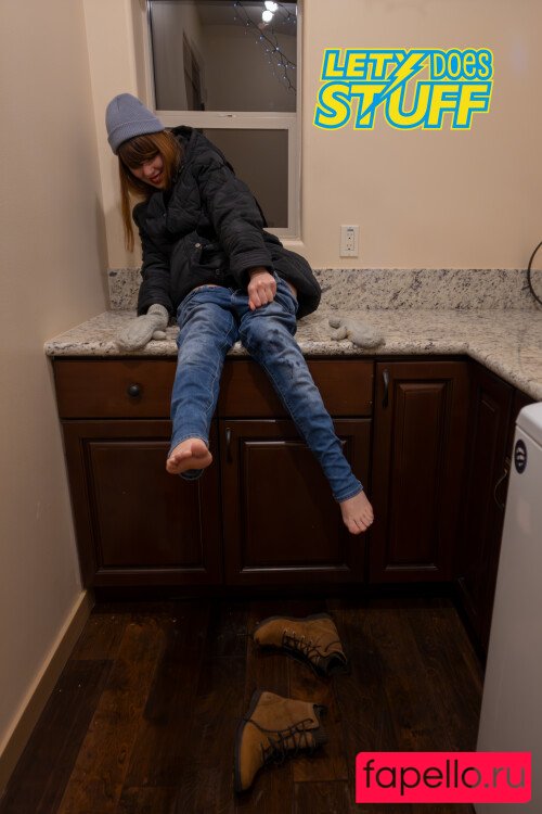 Lety Does Stuff Onlyfans Photo Gallery 