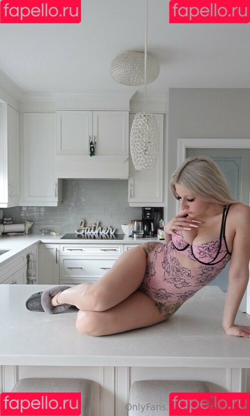 Shayna Laliberte Onlyfans Photo Gallery 