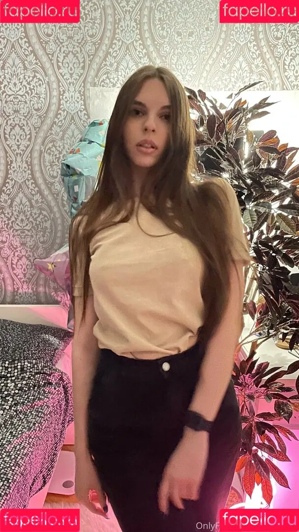 xmednisx Onlyfans Photo Gallery 