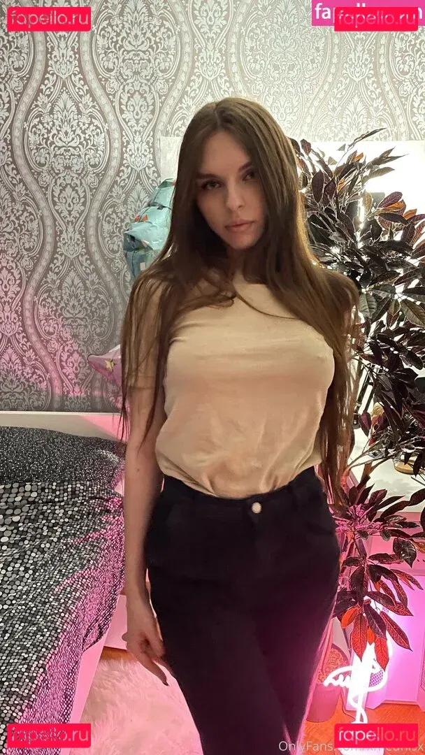 xmednisx Onlyfans Photo Gallery 