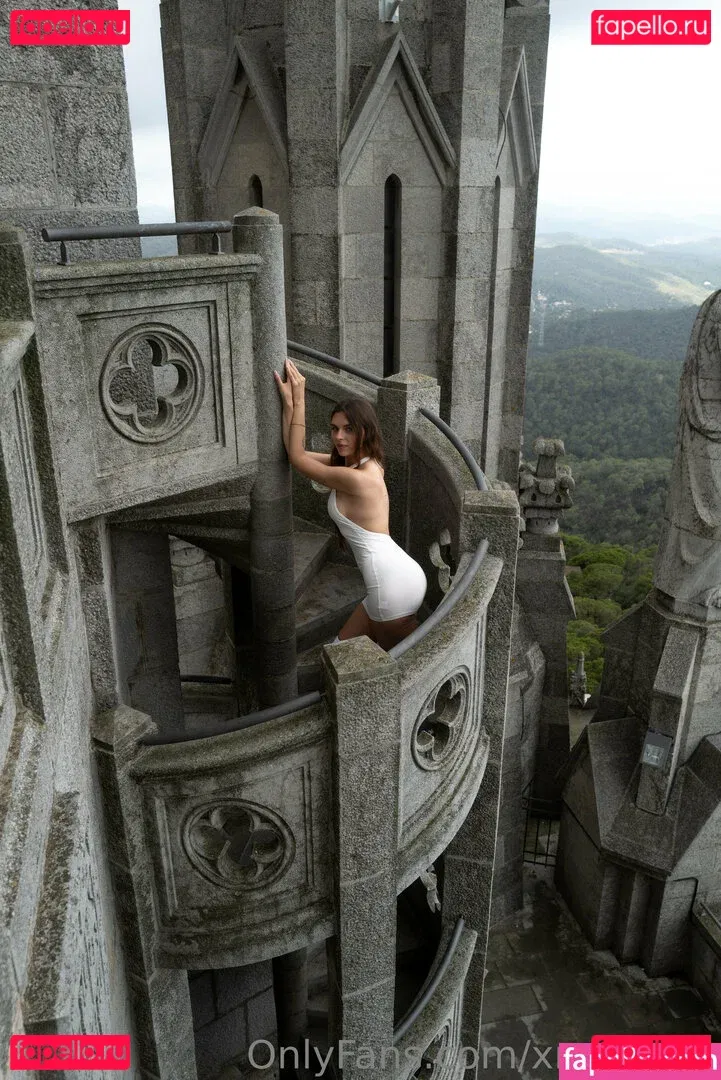 xmednisx Onlyfans Photo Gallery 