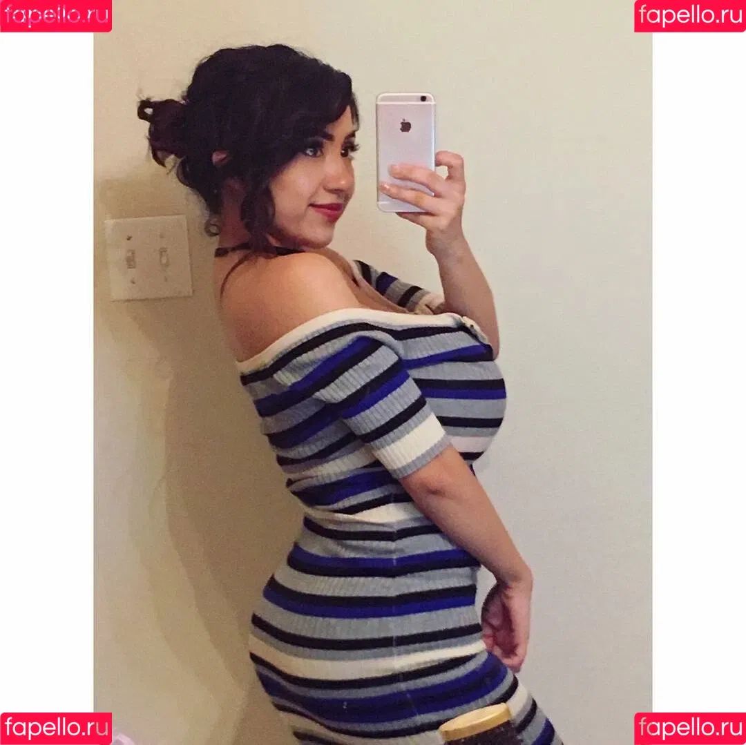 Alexandra Nicole Onlyfans Photo Gallery 