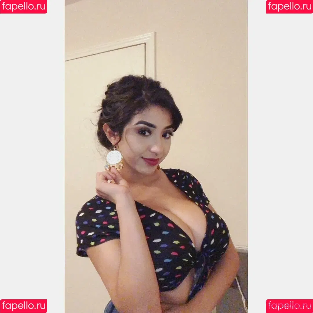 Alexandra Nicole Onlyfans Photo Gallery 