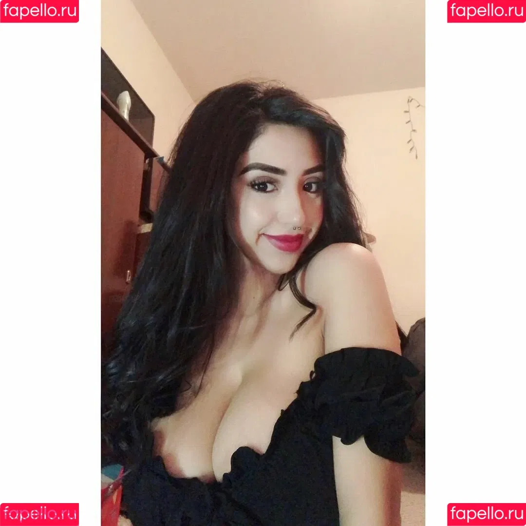Alexandra Nicole Onlyfans Photo Gallery 