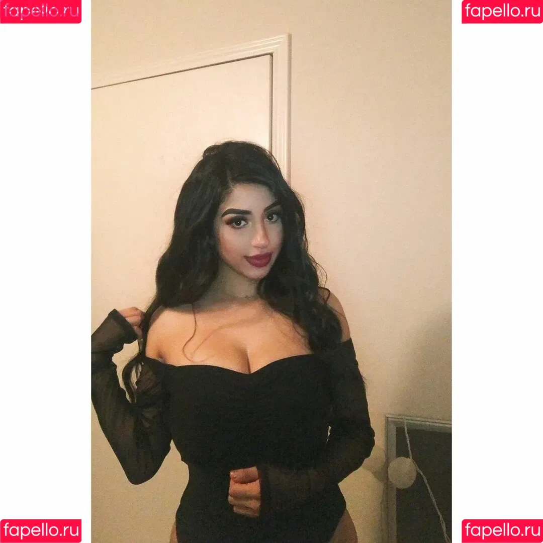 Alexandra Nicole Onlyfans Photo Gallery 