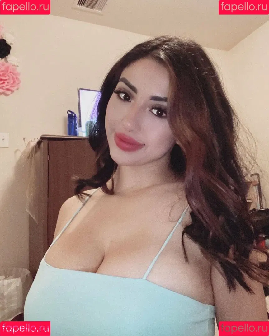Alexandra Nicole Onlyfans Photo Gallery 