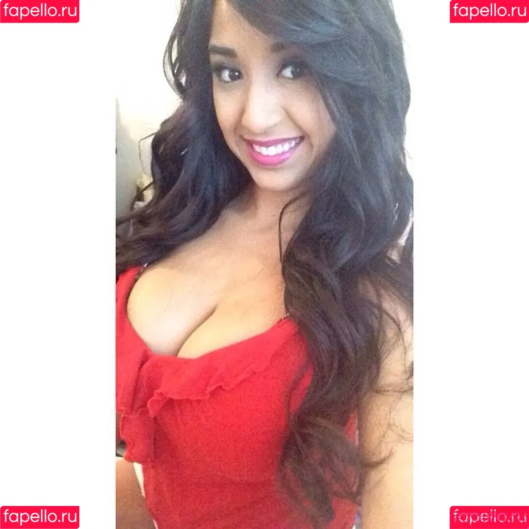 Alexandra Nicole Onlyfans Photo Gallery 