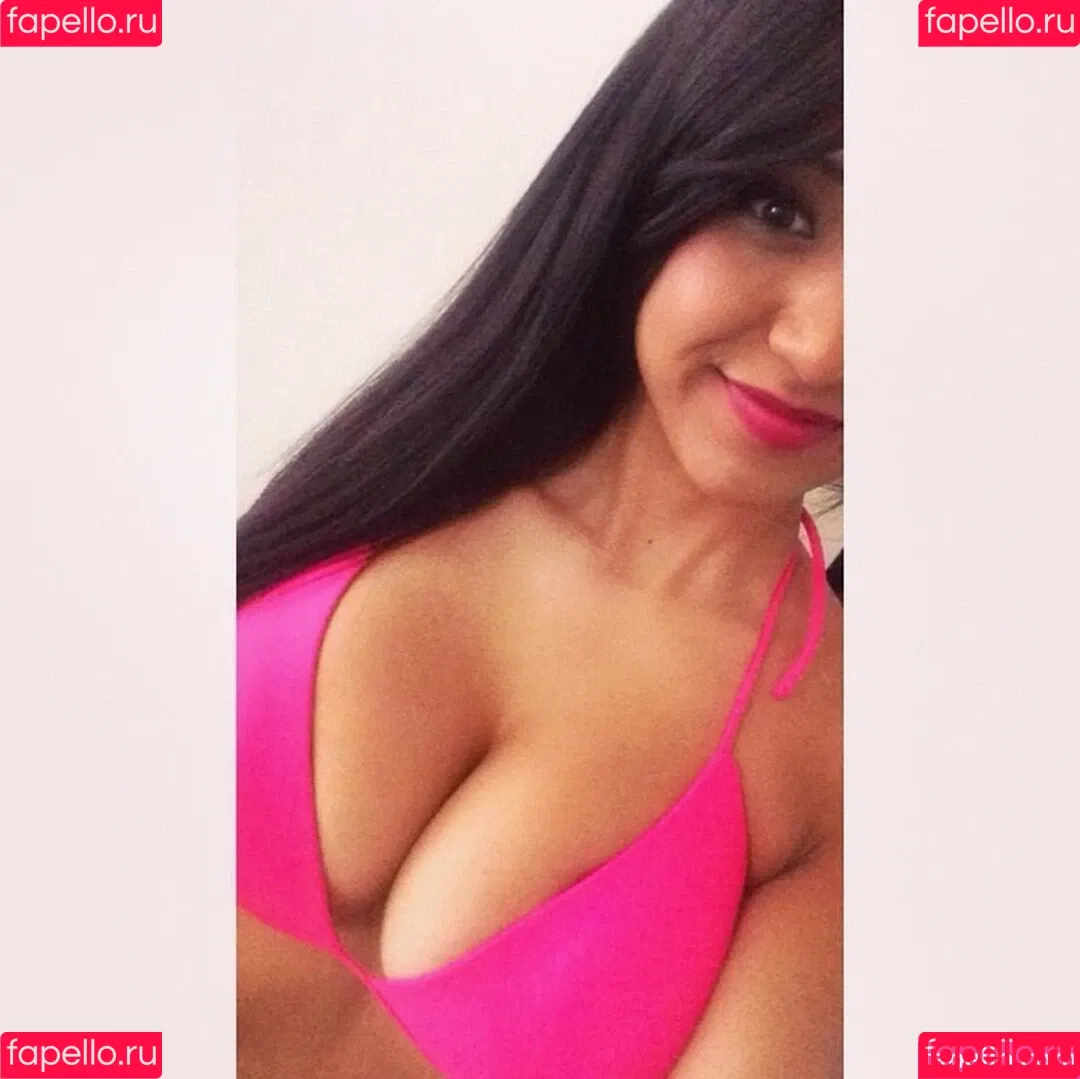 Alexandra Nicole Onlyfans Photo Gallery 