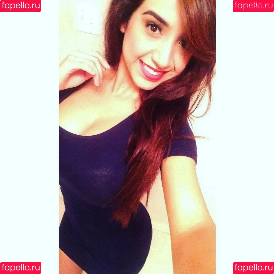 Alexandra Nicole Onlyfans Photo Gallery 