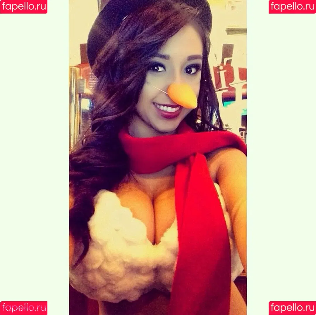 Alexandra Nicole Onlyfans Photo Gallery 