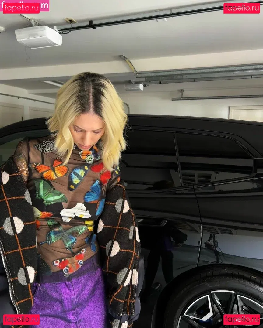 Hila Klein Onlyfans Photo Gallery 