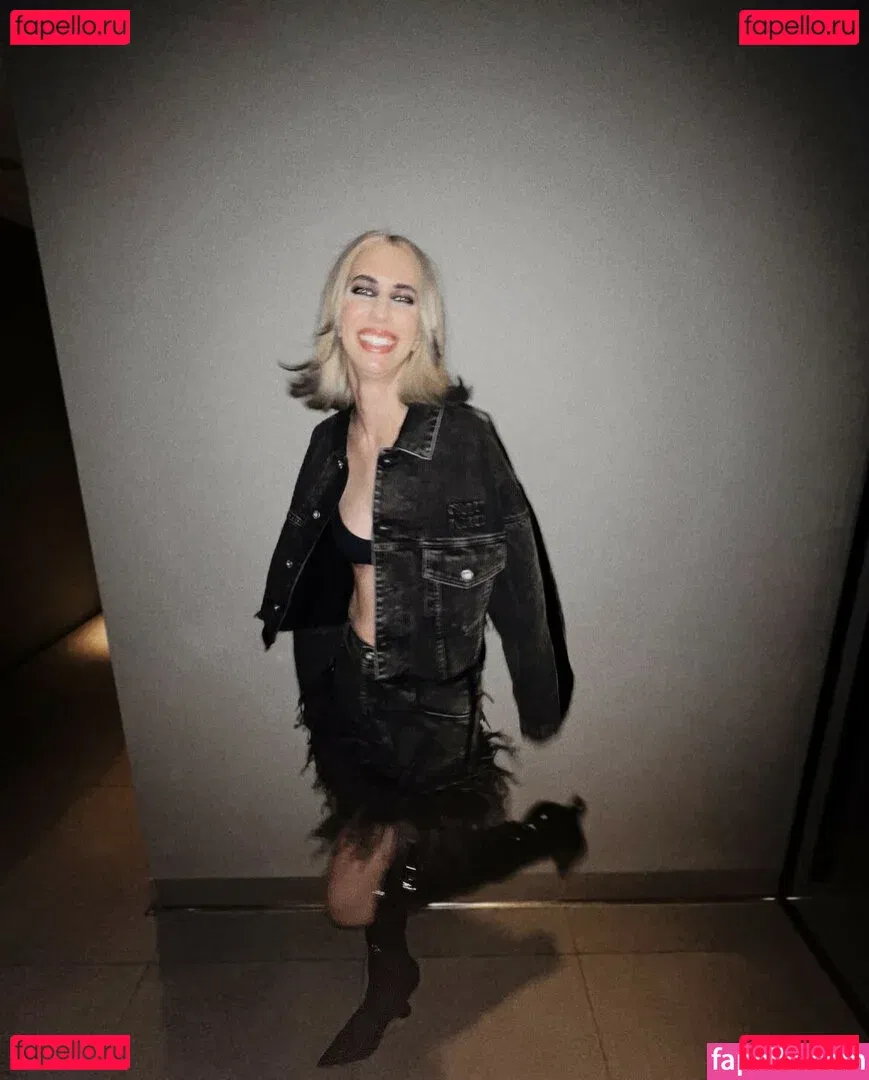 Hila Klein Onlyfans Photo Gallery 