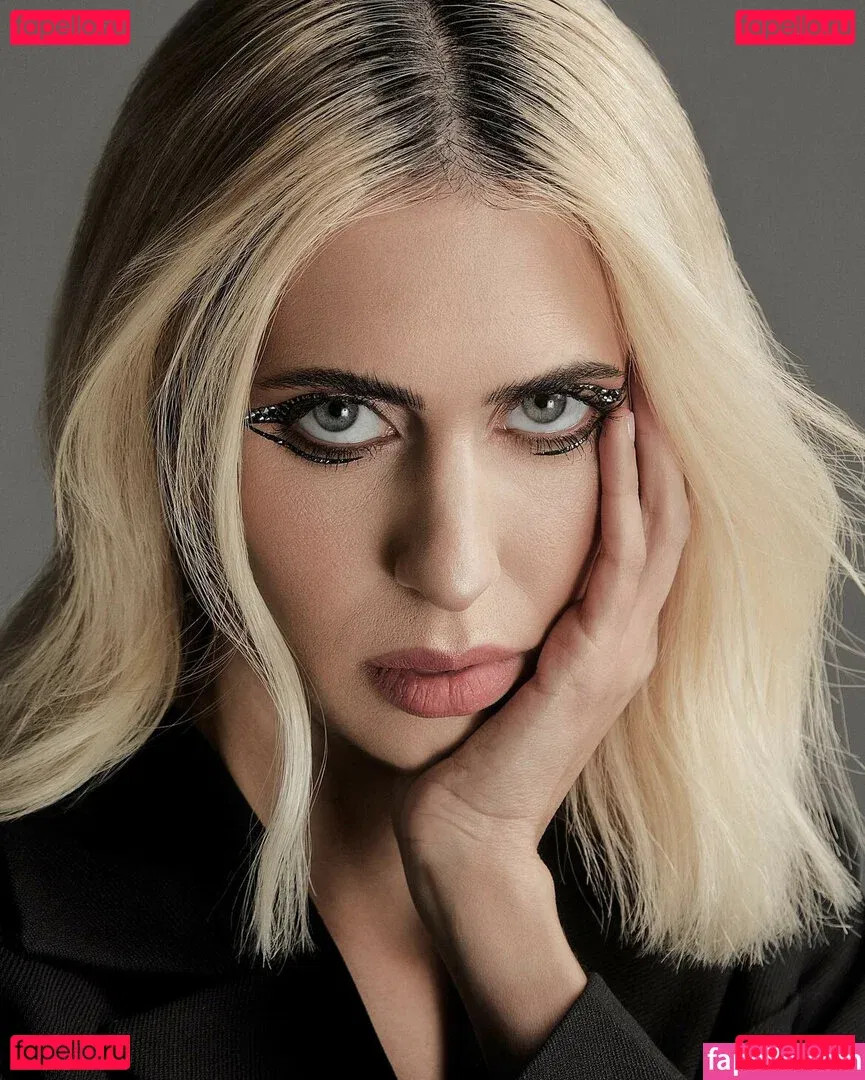 Hila Klein Onlyfans Photo Gallery 