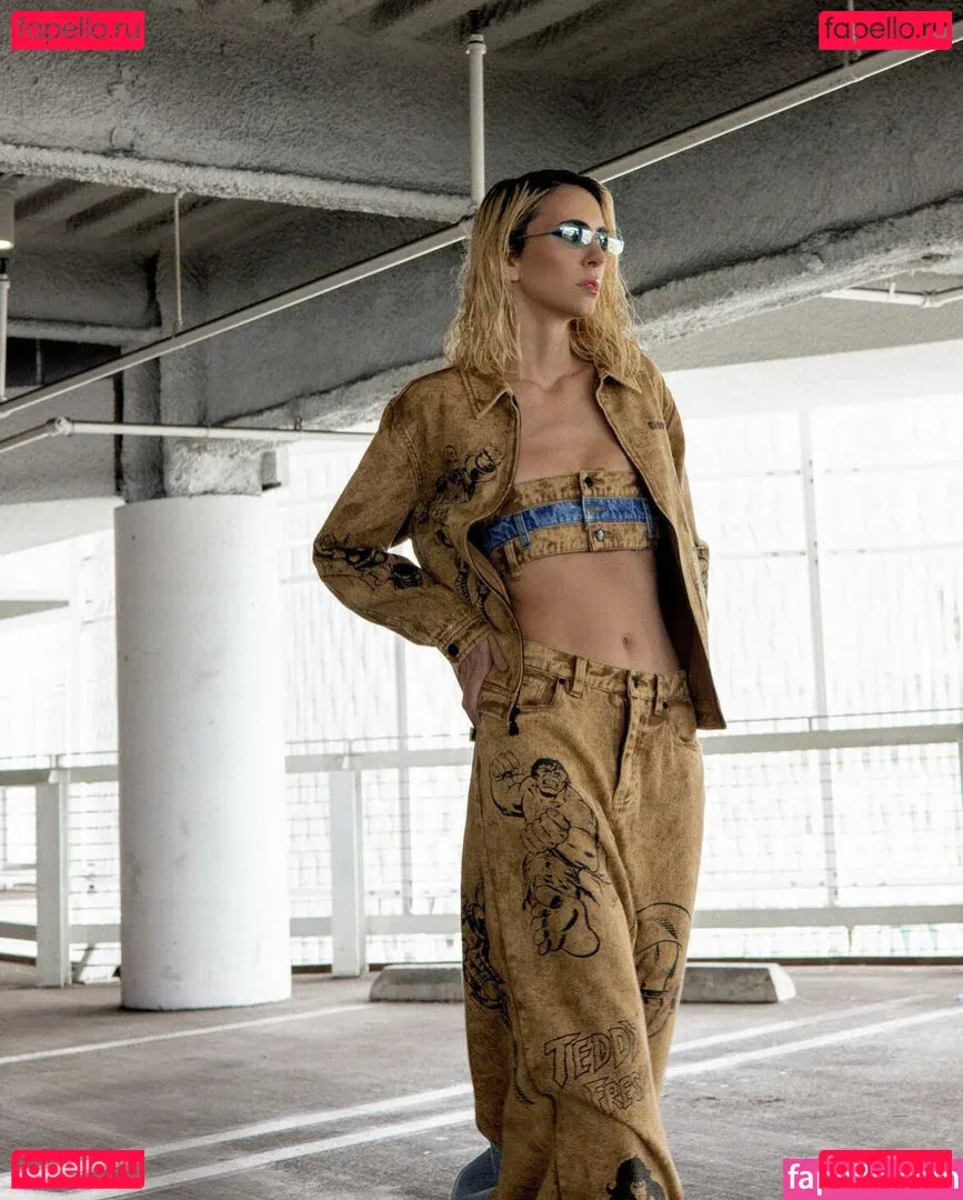 Hila Klein Onlyfans Photo Gallery 