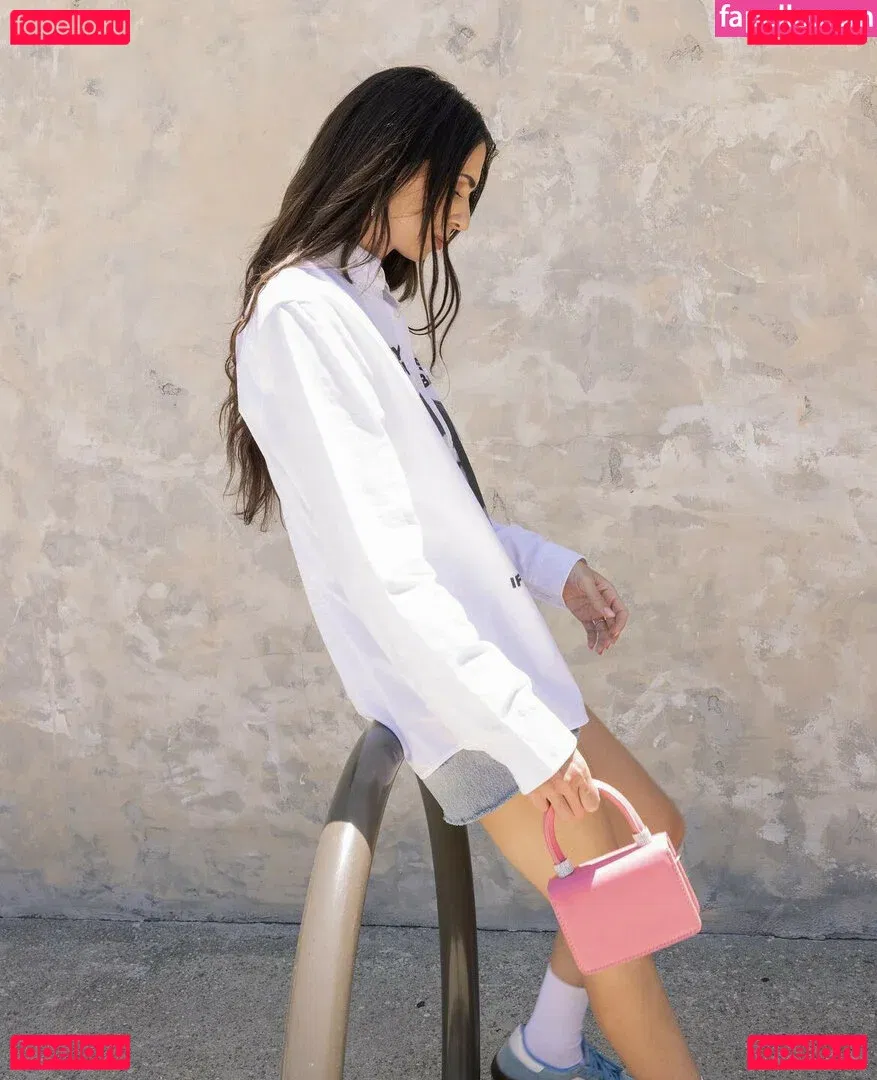 Hila Klein Onlyfans Photo Gallery 