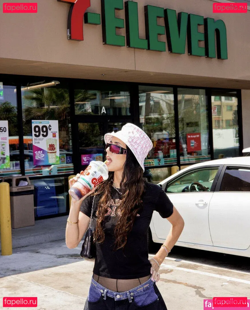 Hila Klein Onlyfans Photo Gallery 