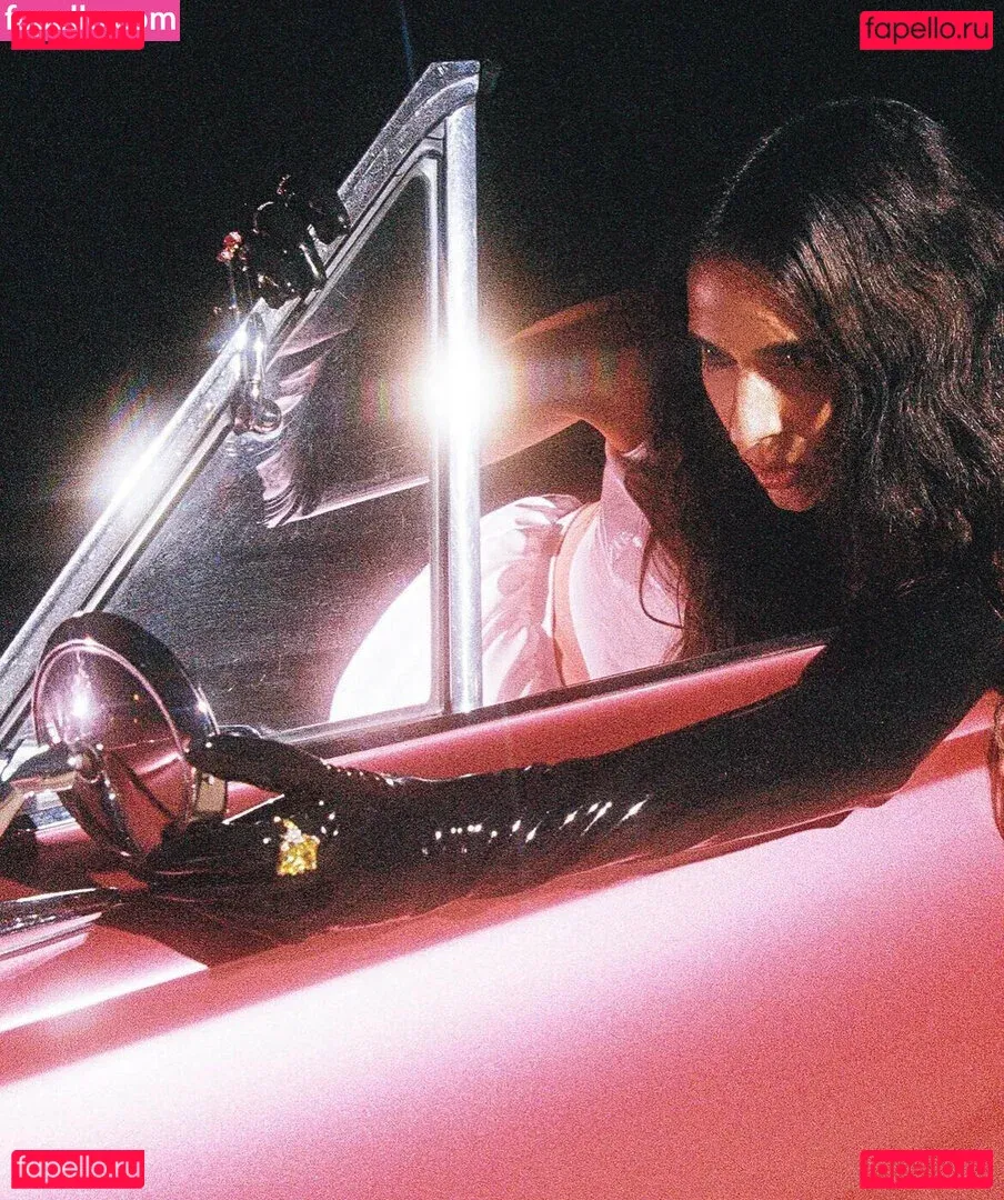 Hila Klein Onlyfans Photo Gallery 