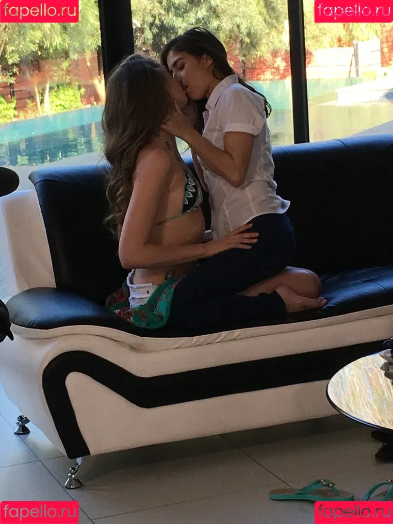 thedanavespoli Onlyfans Photo Gallery 