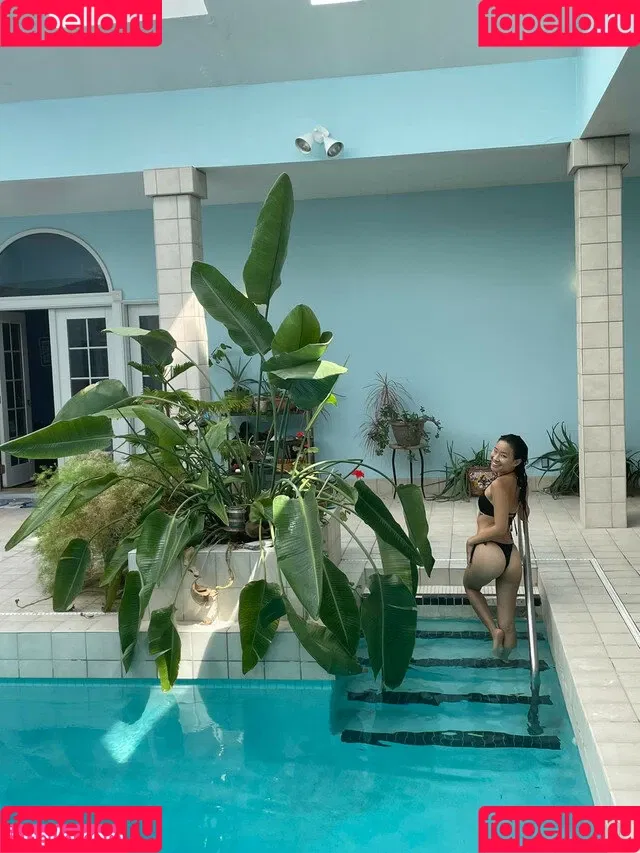 Jeannie Elise Mai Onlyfans Photo Gallery 