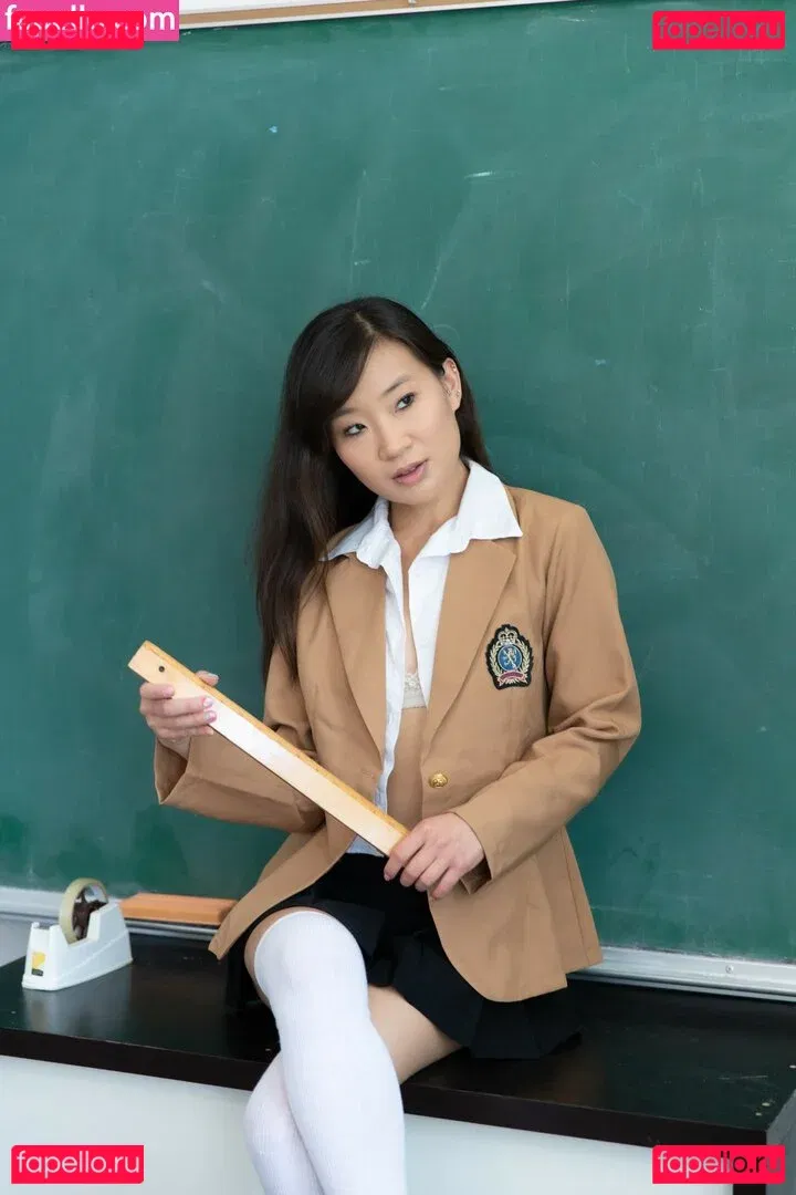 Jeannie Elise Mai Onlyfans Photo Gallery 