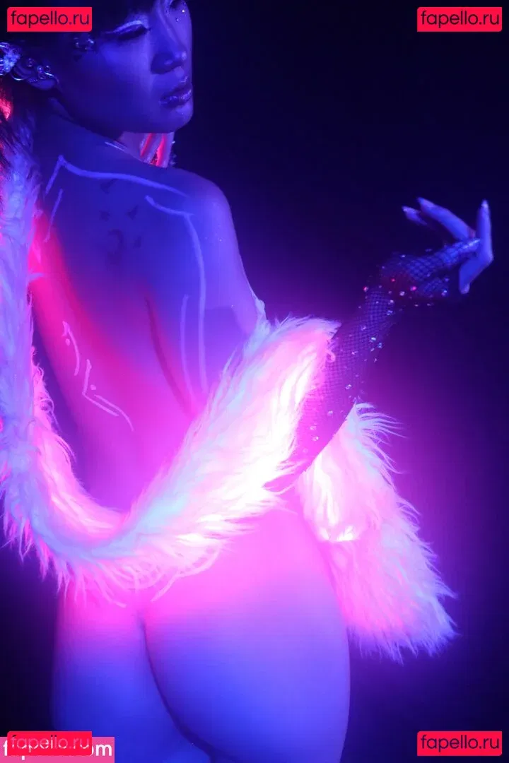 Jeannie Elise Mai Onlyfans Photo Gallery 