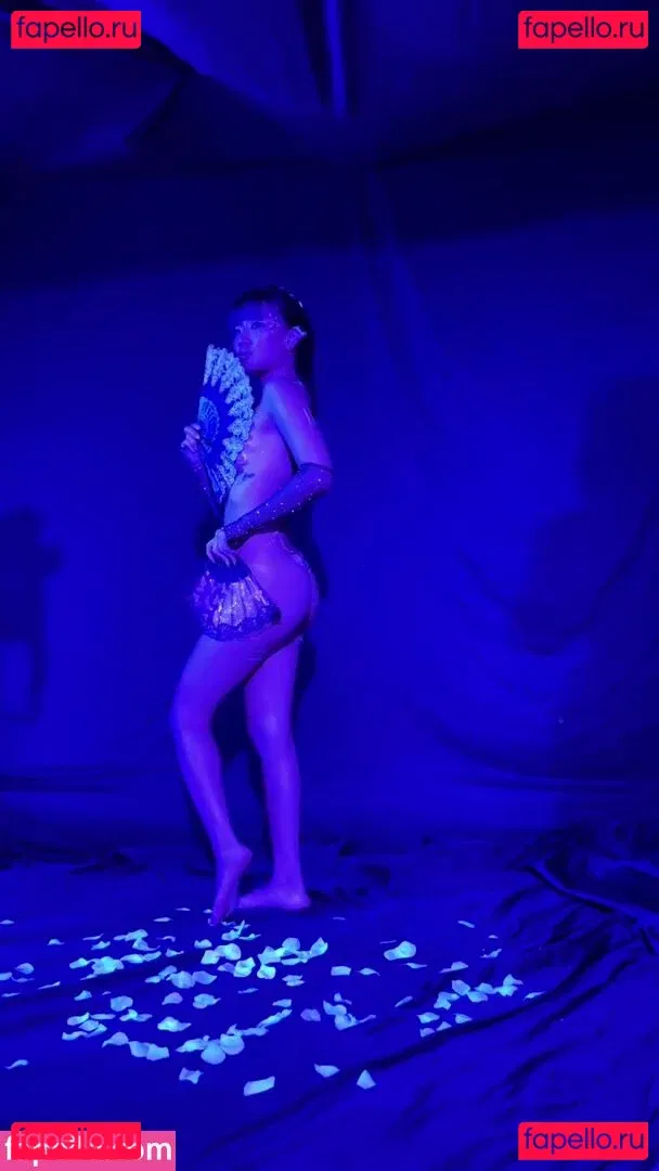 Jeannie Elise Mai Onlyfans Photo Gallery 