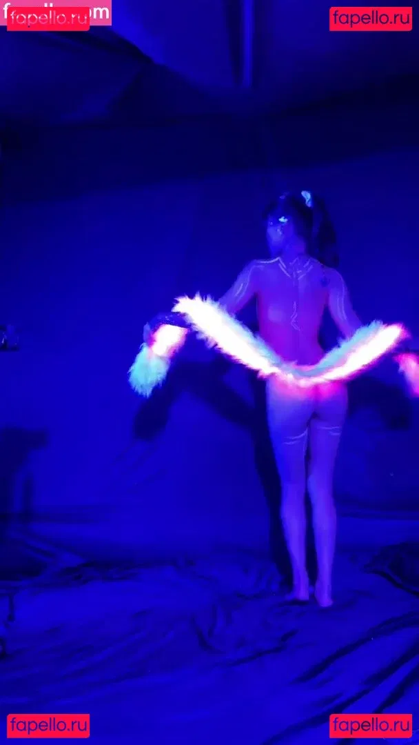 Jeannie Elise Mai Onlyfans Photo Gallery 