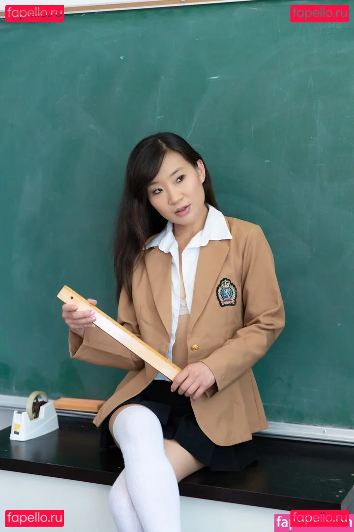 Jeannie Elise Mai Onlyfans Photo Gallery 