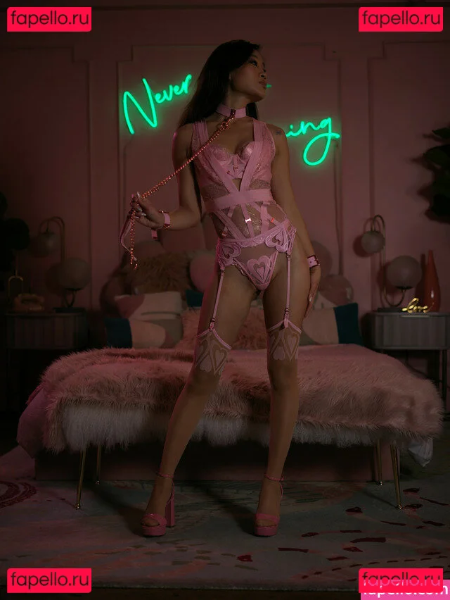 Jeannie Elise Mai Onlyfans Photo Gallery 