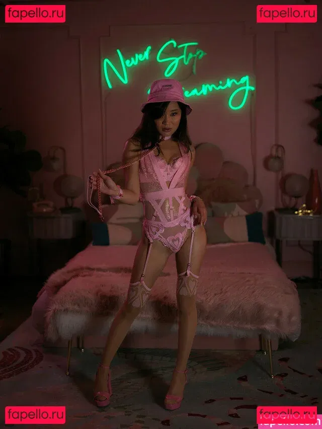 Jeannie Elise Mai Onlyfans Photo Gallery 