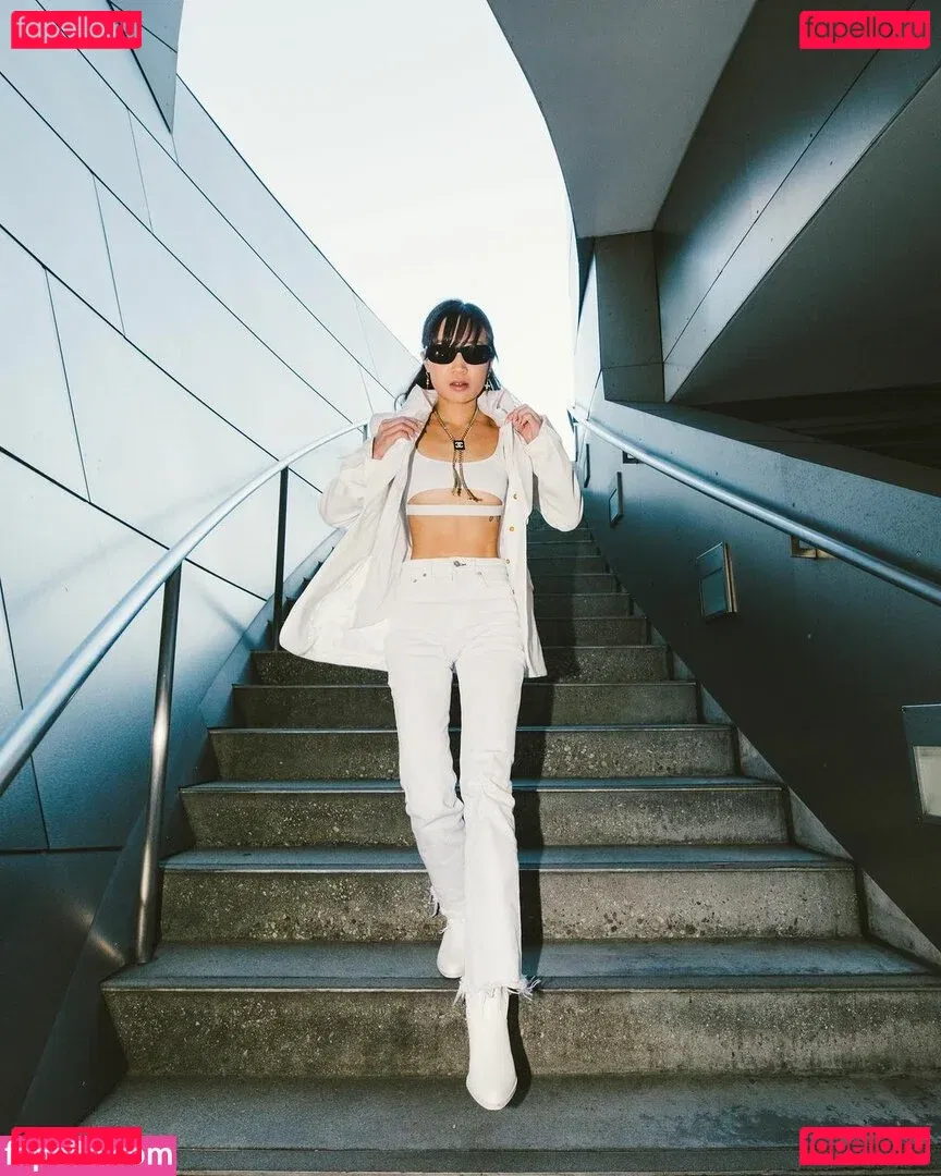 Jeannie Elise Mai Onlyfans Photo Gallery 