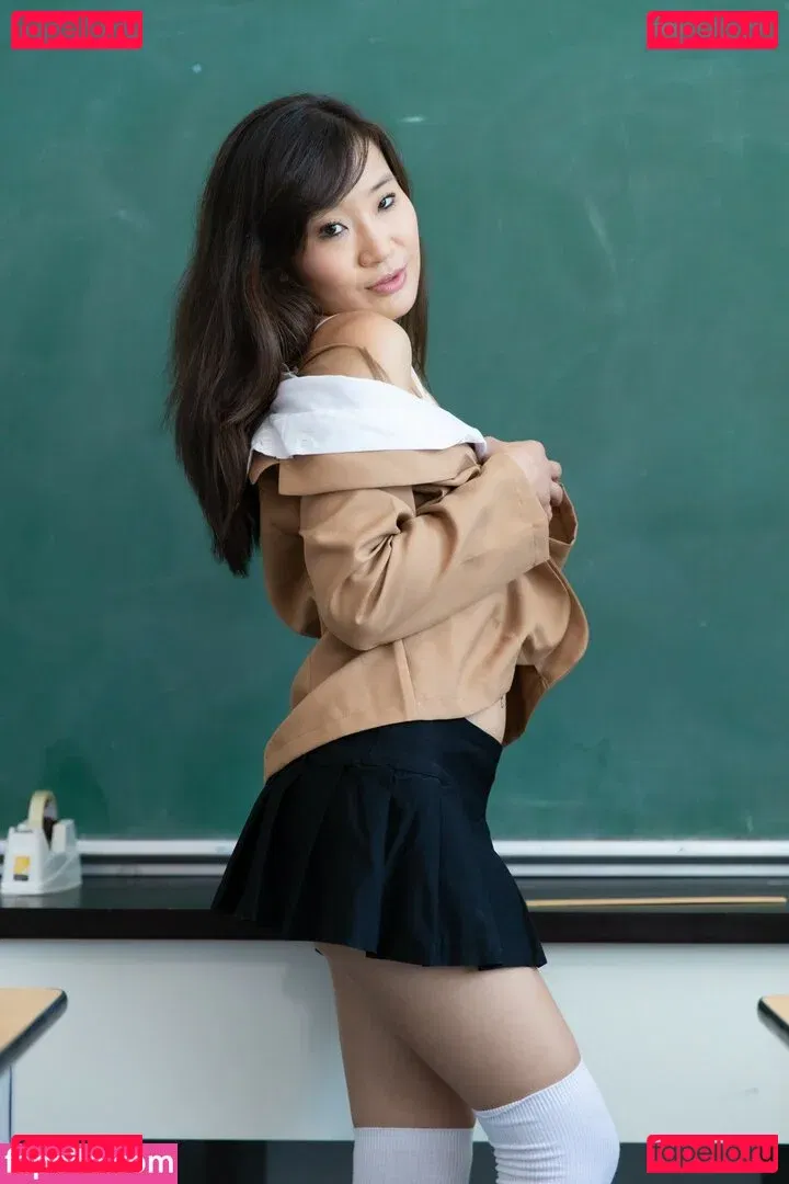 Jeannie Elise Mai Onlyfans Photo Gallery 