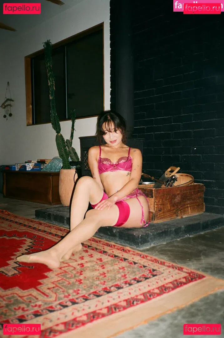 Jeannie Elise Mai Onlyfans Photo Gallery 