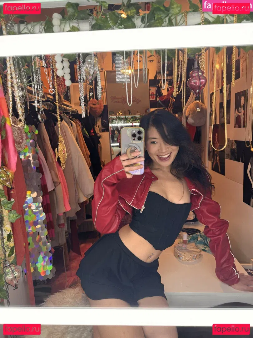 Jeannie Elise Mai Onlyfans Photo Gallery 