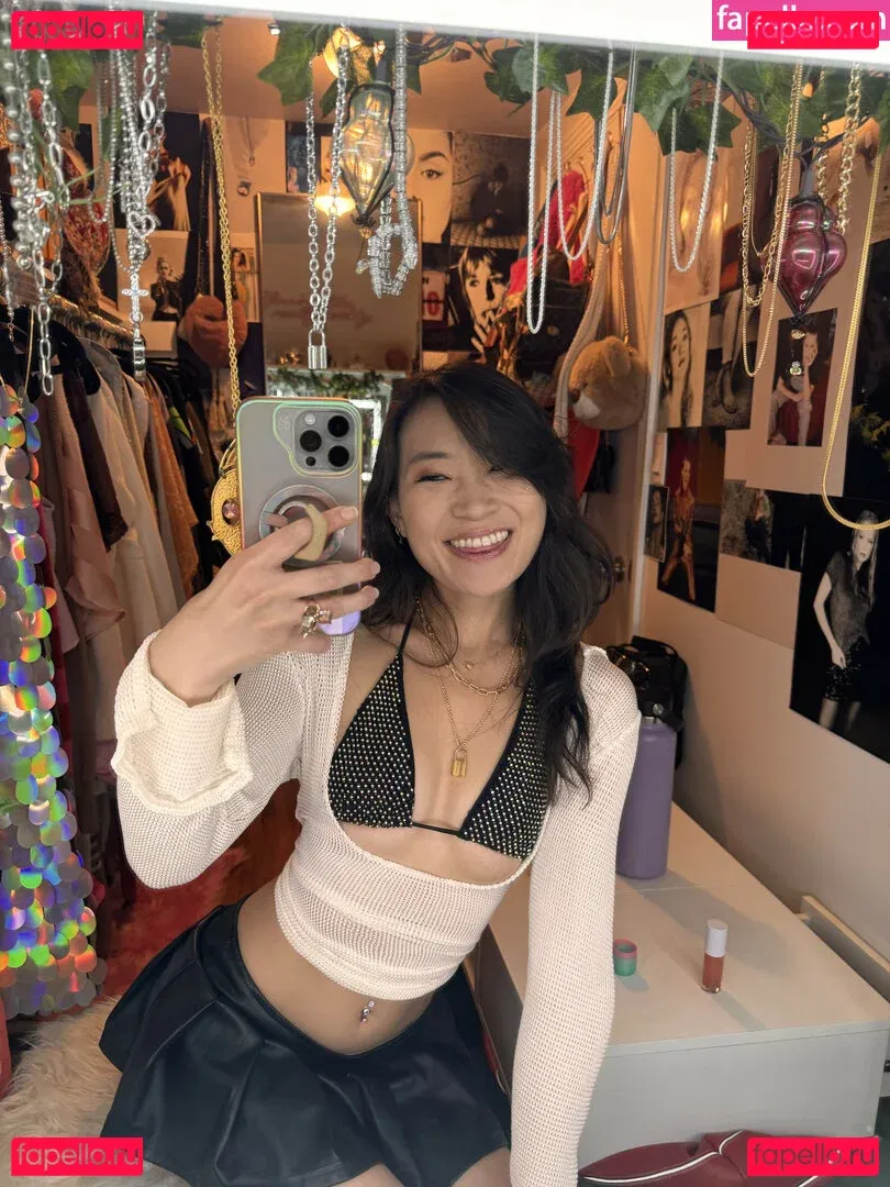 Jeannie Elise Mai Onlyfans Photo Gallery 