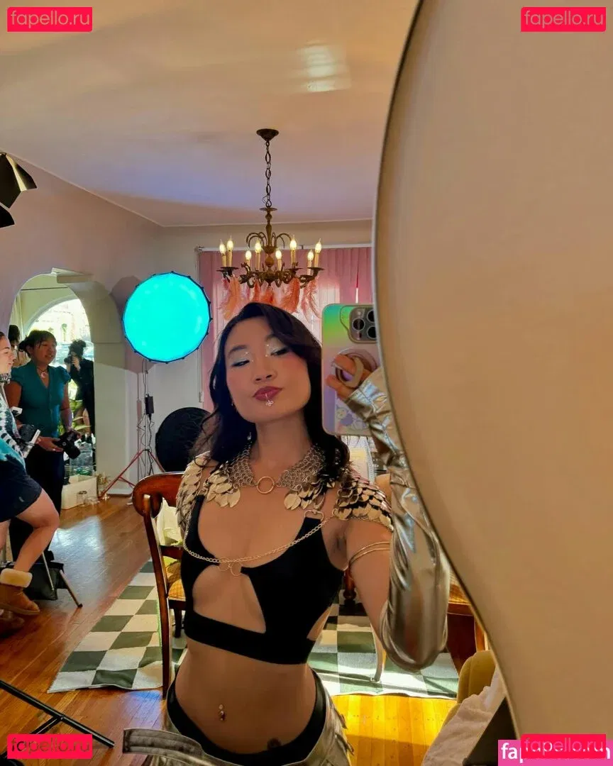 Jeannie Elise Mai Onlyfans Photo Gallery 