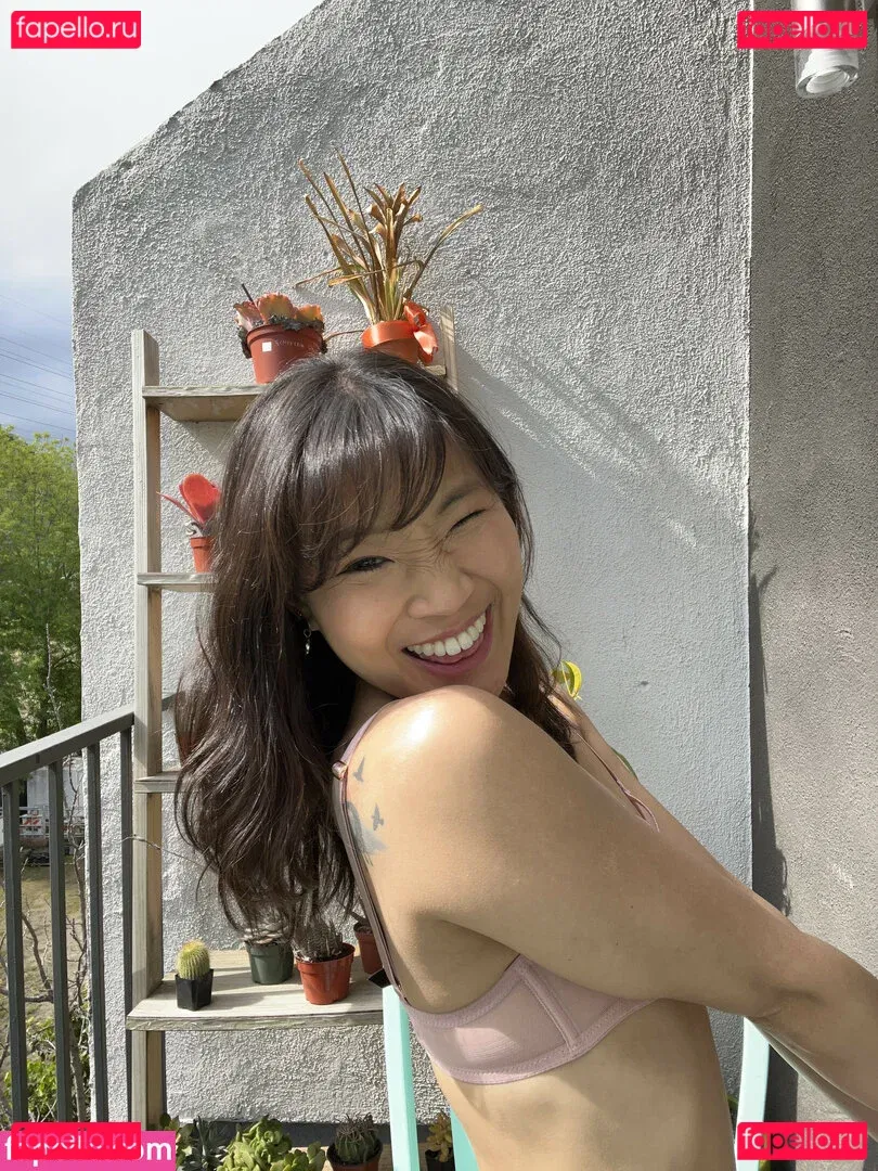 Jeannie Elise Mai Onlyfans Photo Gallery 