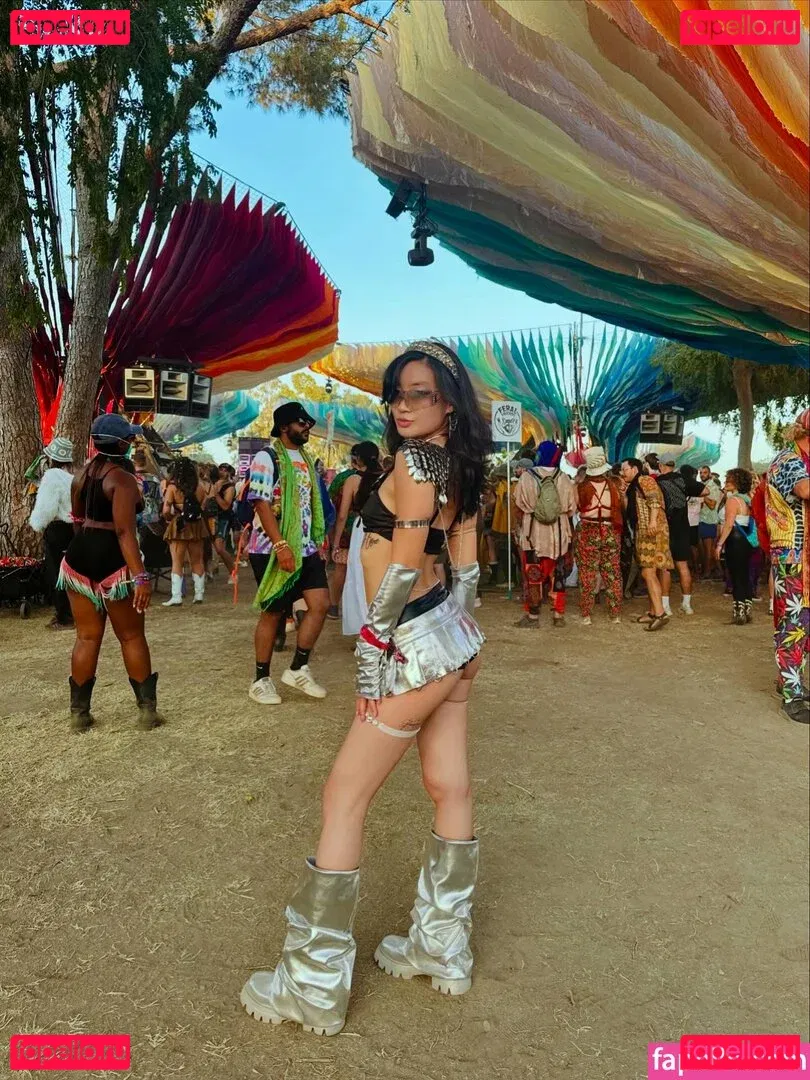 Jeannie Elise Mai Onlyfans Photo Gallery 