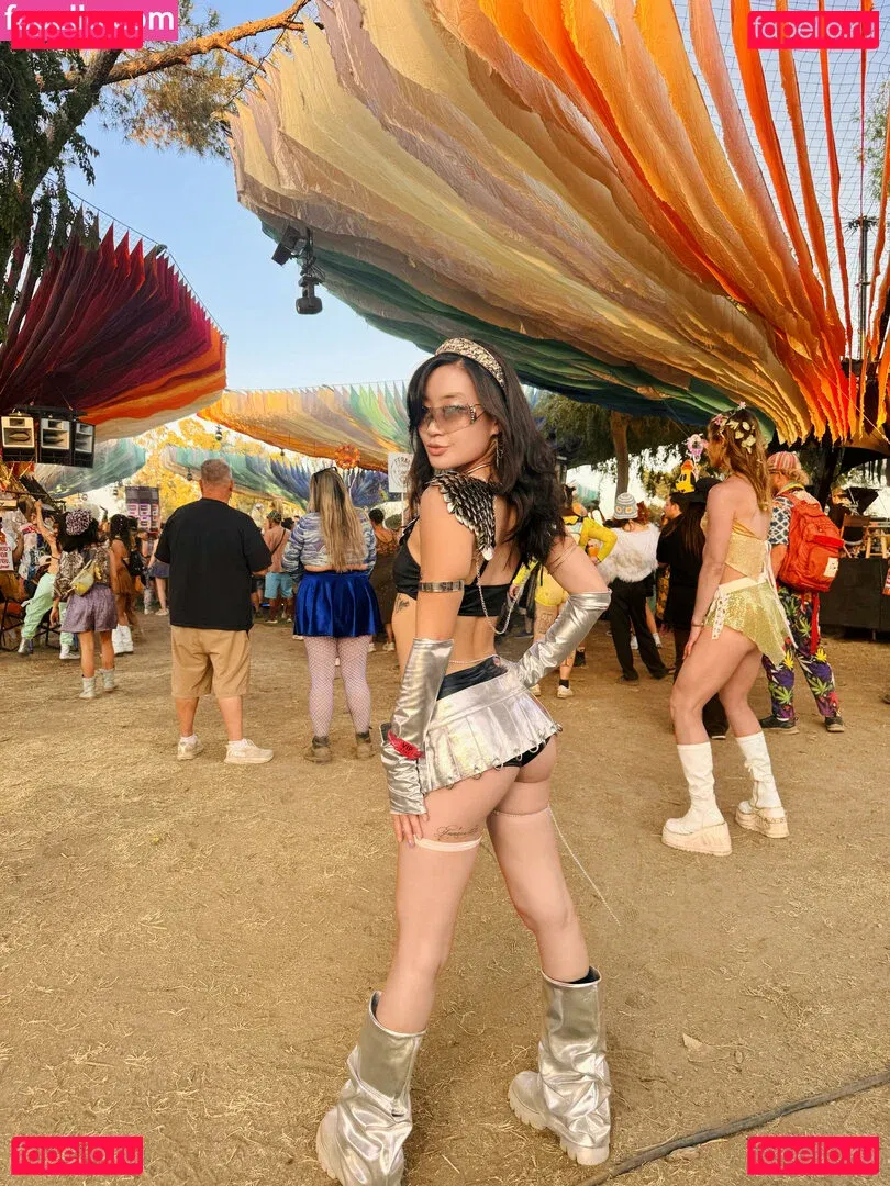 Jeannie Elise Mai Onlyfans Photo Gallery 