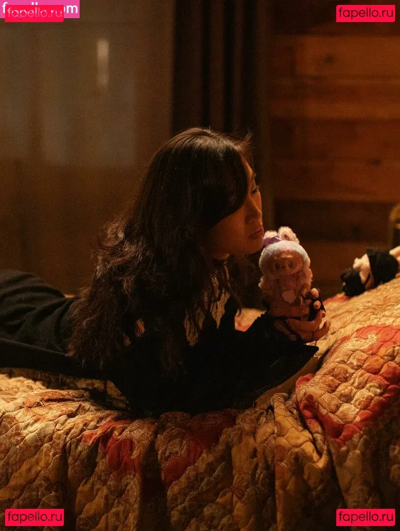 Jeannie Elise Mai Onlyfans Photo Gallery 