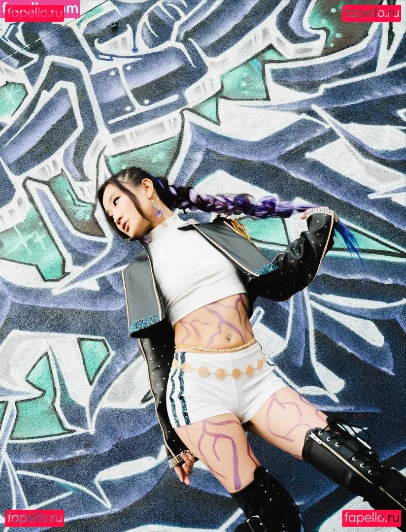 Jeannie Elise Mai Onlyfans Photo Gallery 