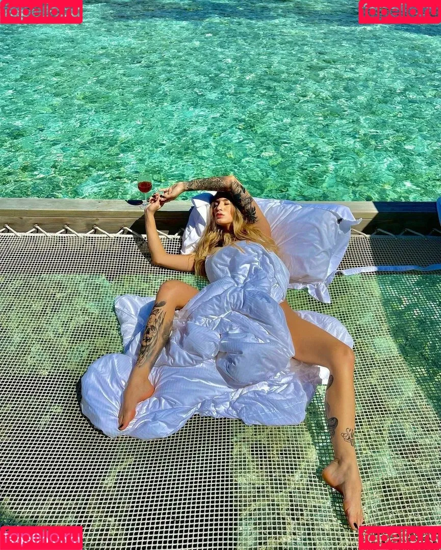 Raissa Bejar Onlyfans Photo Gallery 