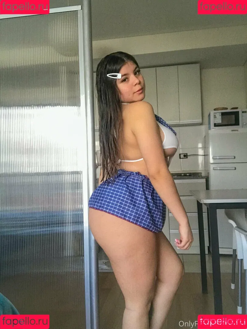 arilol Onlyfans Photo Gallery 