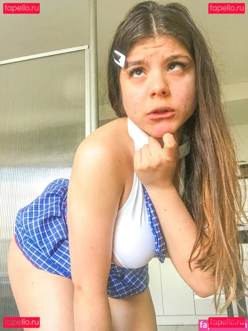 arilol Onlyfans Photo Gallery 